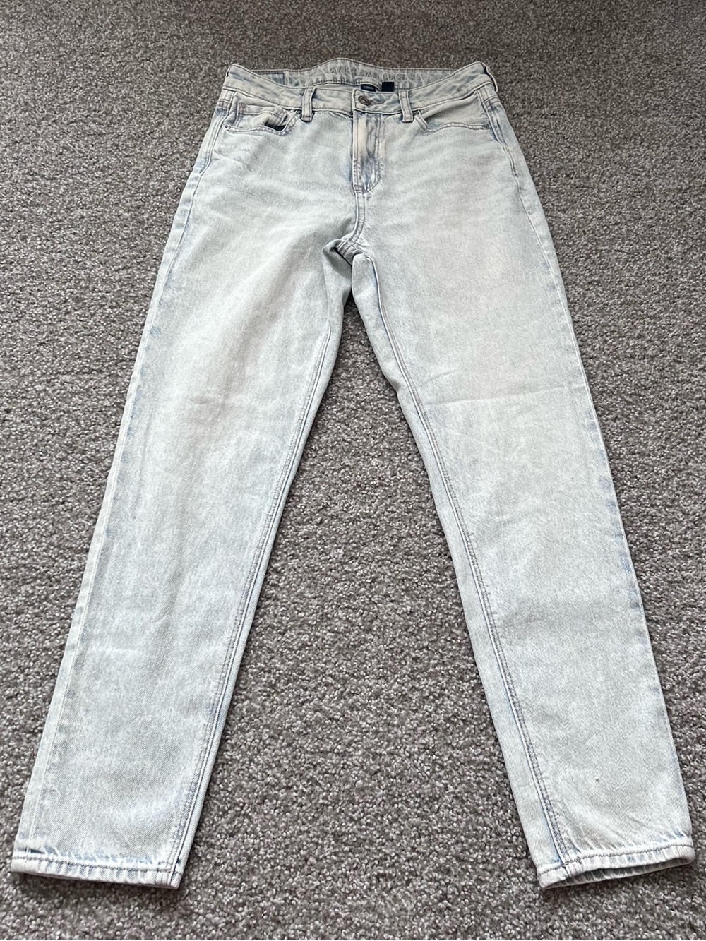 American Eagle Mom Jean